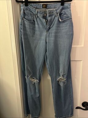 Vintage Lee Women's Light Blue Distressed Straight-Leg Jeans